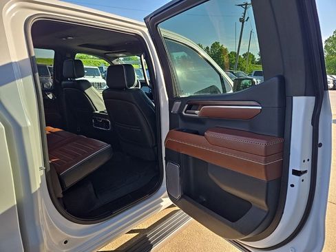 Used 2024 GMC Sierra 1500 Denali Ultimate AWD/4WD image 98