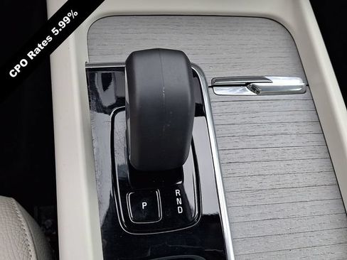 Certified 2024 Volvo V60 B5 Cross Country Plus AWD/4WD image 17