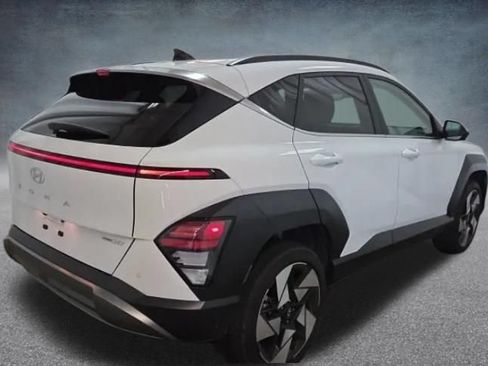 Used 2025 Hyundai Kona Limited AWD/4WD image 3