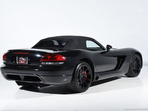 Used 2004 Dodge Viper SRT-10 RWD image 9
