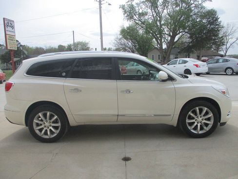Used 2014 Buick Enclave Premium w/ Trailering Provision Package FWD image 2