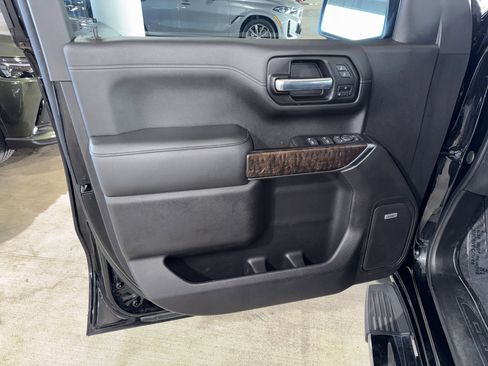 Used 2020 GMC Sierra 1500 Denali w/ Denali Premium Package image 16