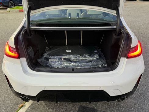 New 2026 BMW 330i Sedan w/ M Sport Package image 15