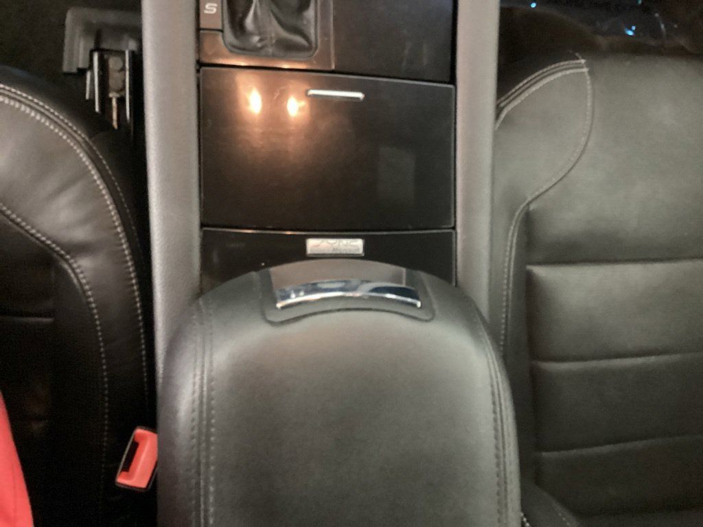Used 2015 Ford Taurus Limited w/ Equipment Group 301A FWD image 21
