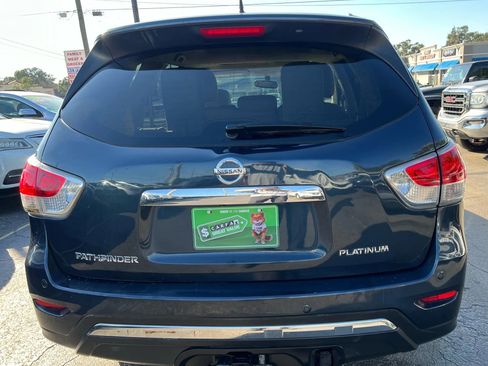 Used 2015 Nissan Pathfinder Platinum w/ Cargo Package image 5