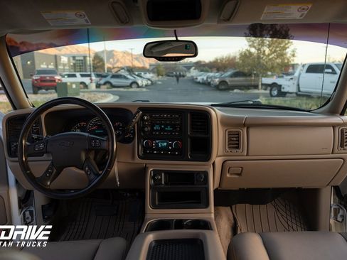 Used 2003 Chevrolet Silverado 2500 LT image 20
