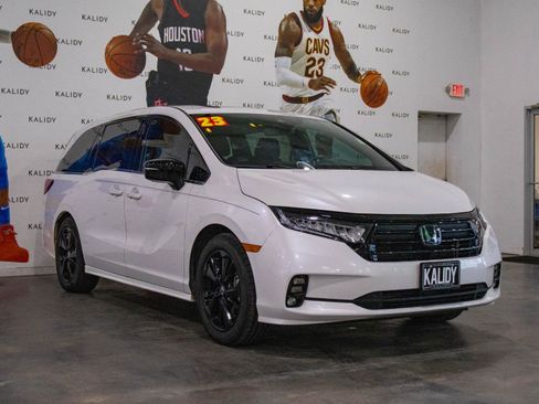 Used 2023 Honda Odyssey Sport image 19