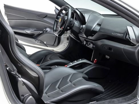 Used 2017 Ferrari 488 GTB image 54