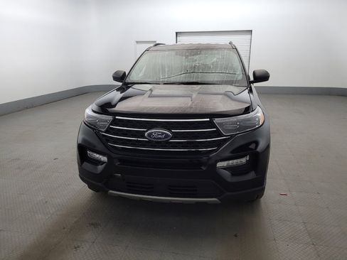 Used 2023 Ford Explorer XLT w/ Equipment Group 202A AWD/4WD image 15