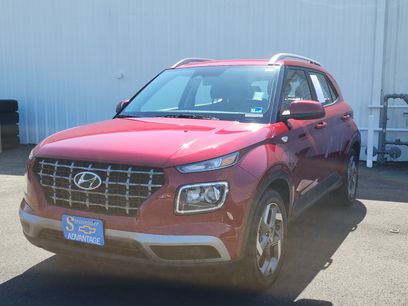 Used 2025 Hyundai Venue SEL