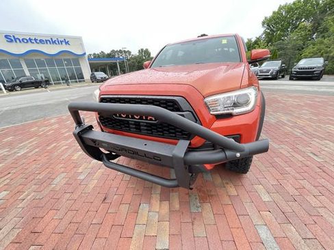 Used 2016 Toyota Tacoma TRD Off-Road w/ Towing Package AWD/4WD image 24