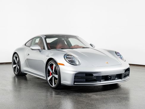 Used 2025 Porsche 911 Carrera S w/ Premium Package image 4