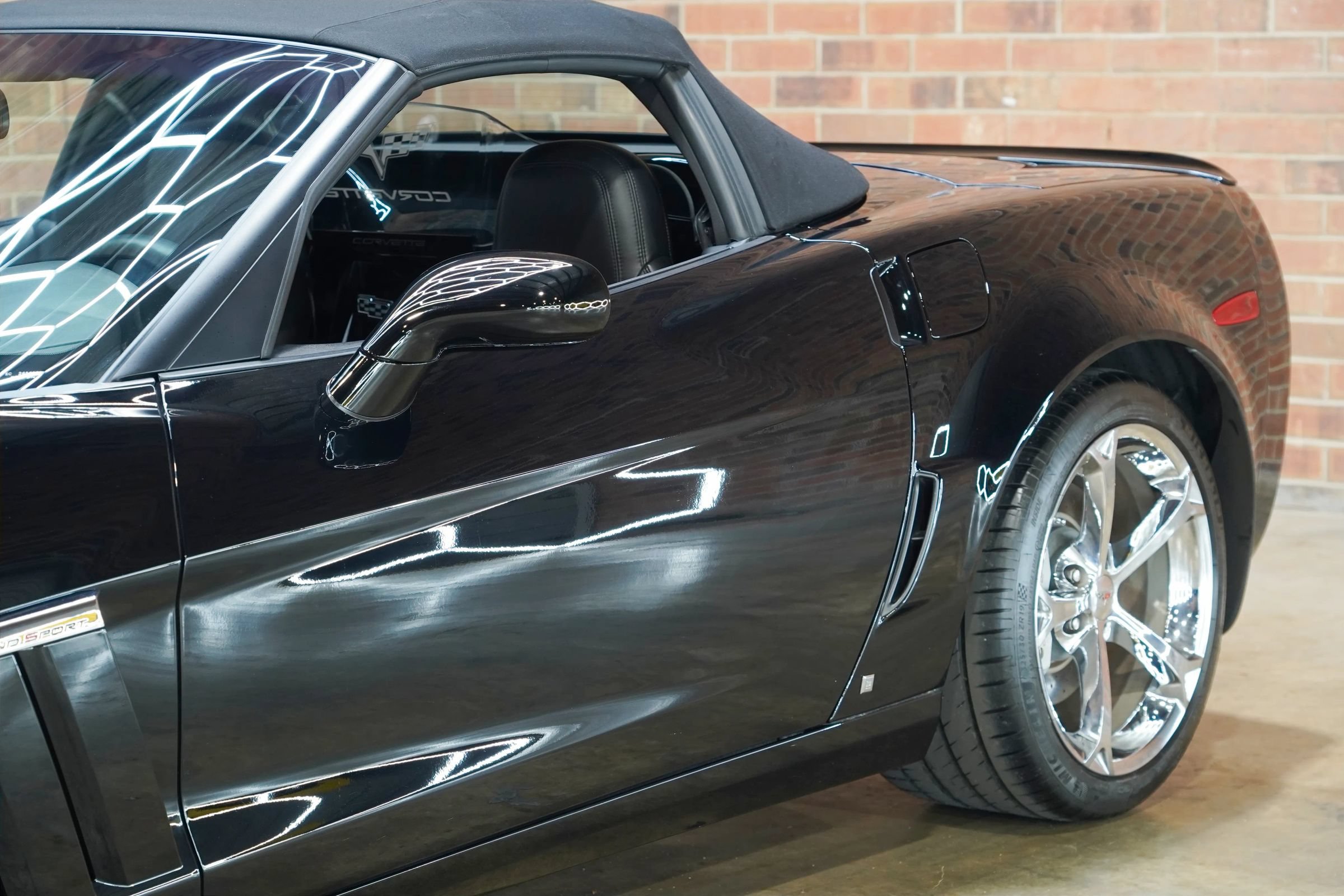 Used 2011 Chevrolet Corvette Grand Sport w/ Preferred Equipment Group RWD image 20