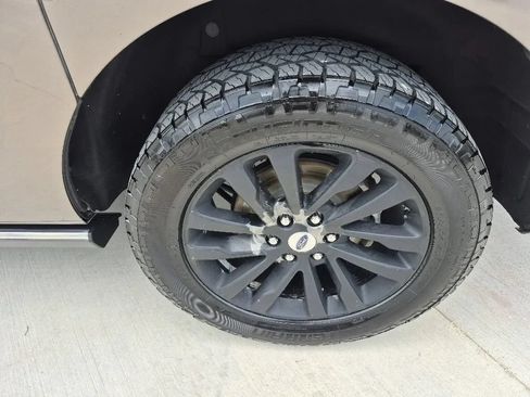 Used 2019 Ford Expedition Max Limited w/ Equipment Group 301A AWD/4WD image 8