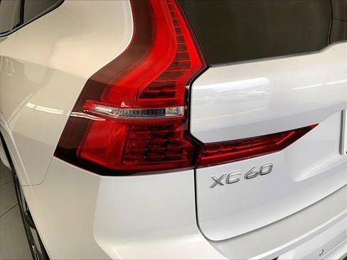 Used 2024 Volvo XC60 T8 Plus w/ Climate Package AWD/4WD image 29