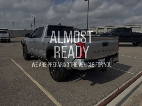 Used 2024 Toyota Tacoma PreRunner w/ TRD Prerunner Upgrade Package RWD image 4