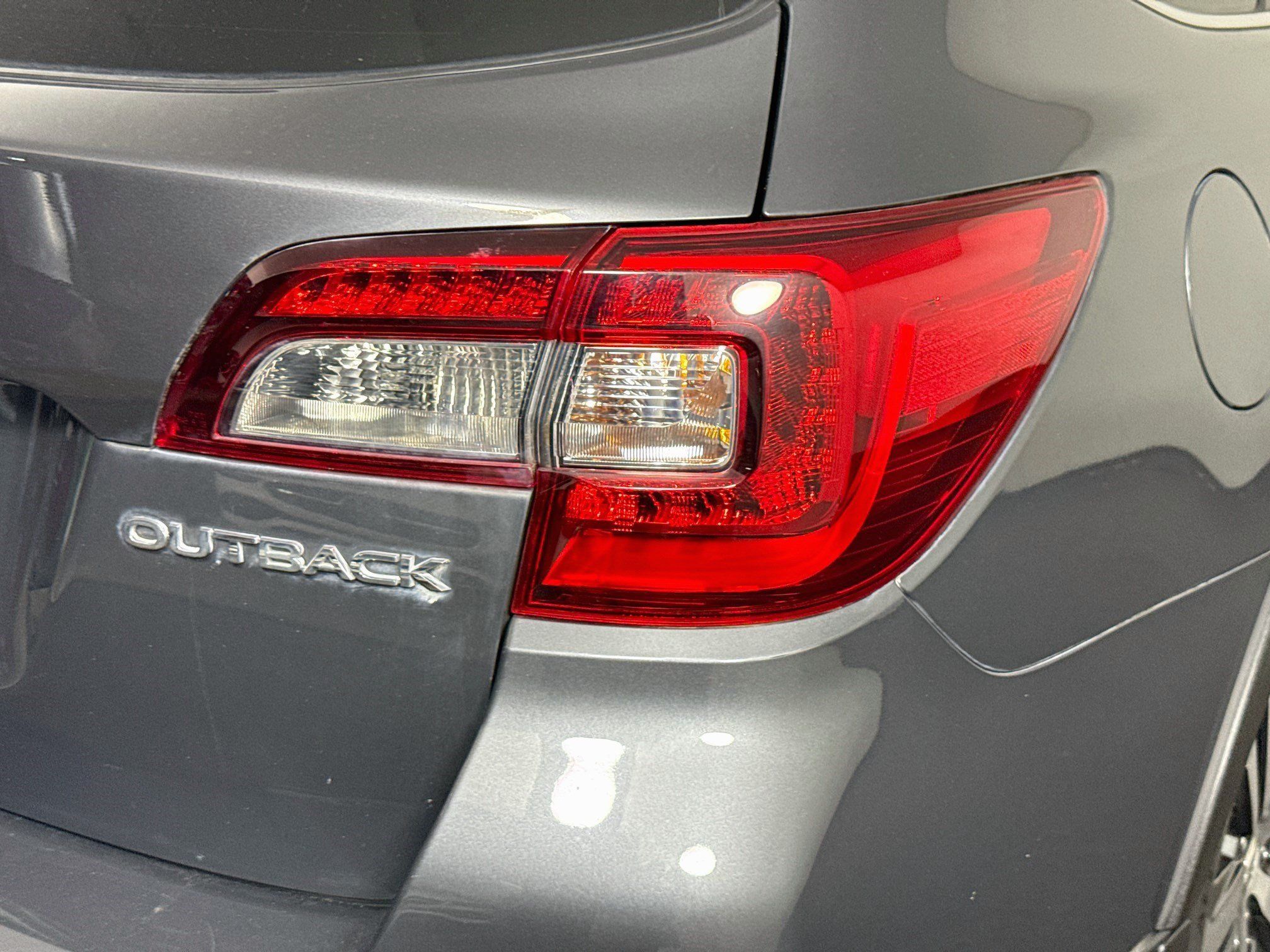 Used 2018 Subaru Outback 2.5i Limited AWD/4WD image 34