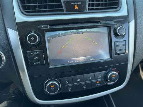 Used 2018 Nissan Altima 2.5 SR w/ SR Midnight Edition image 30