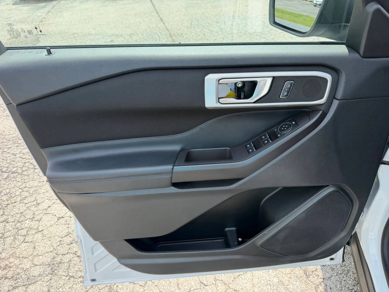 Used 2020 Ford Explorer XLT RWD image 10