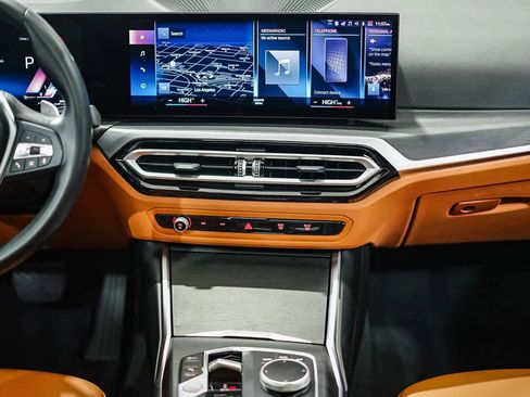 Used 2023 BMW 330i Sedan w/ Driving Assistance Package image 13