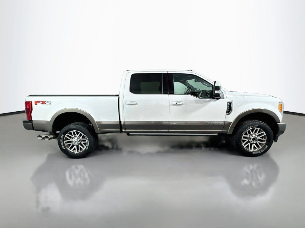 Used 2019 Ford F250 King Ranch w/ King Ranch Ultimate Package AWD/4WD image 5