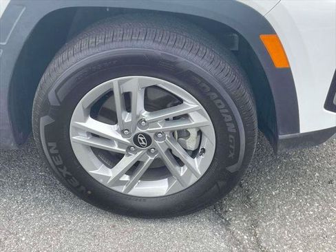 Used 2025 Hyundai Tucson SE AWD/4WD image 8