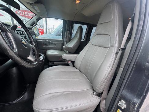 Used 2016 Chevrolet Express 2500 LS image 9