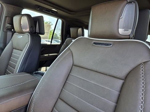 New 2026 GMC Yukon Denali Ultimate AWD/4WD image 26