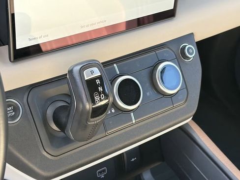 Used 2022 Land Rover Defender 110 X-Dynamic SE image 9