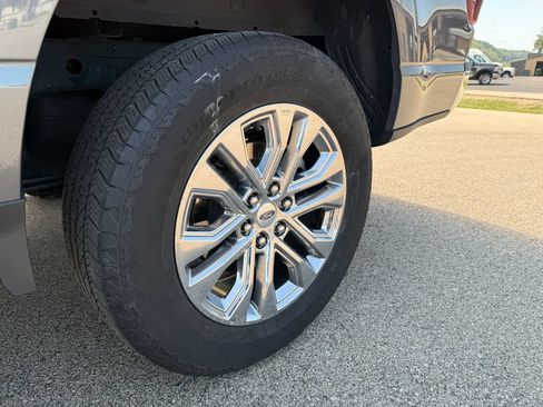 Used 2024 Ford F150 Lariat w/ Tow/Haul Package AWD/4WD image 16