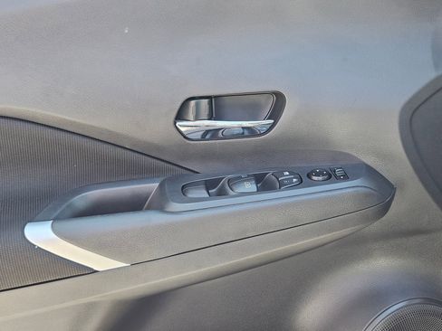 Used 2024 Nissan Kicks SV image 19