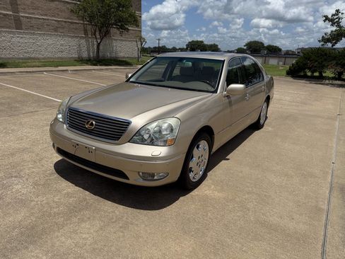 Used 2001 Lexus LS 430 RWD image 7