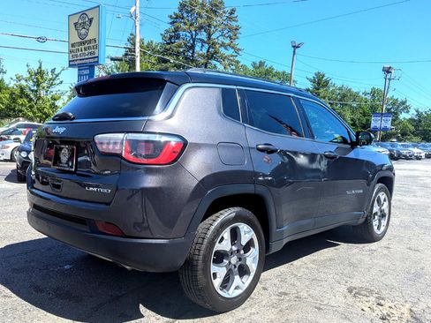 Used 2017 Jeep Compass Limited image 9