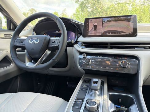 New 2027 INFINITI QX60 Luxe FWD image 7