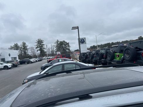 Used 2024 GMC Terrain AT4 image 13