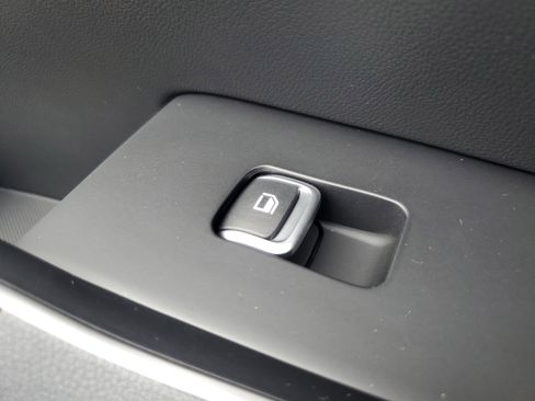 New 2026 Kia Sorento S image 14