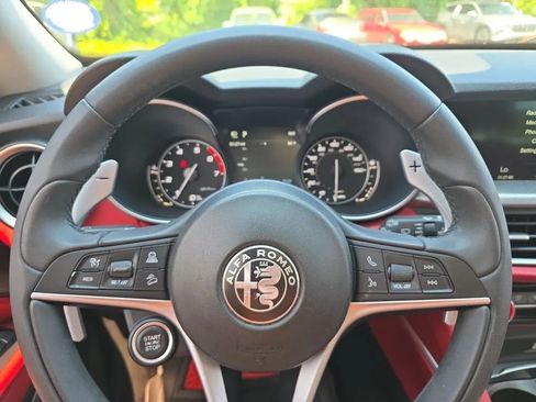 Used 2019 Alfa Romeo Stelvio Sport w/ Quick Order Package 22K Sport RWD image 16