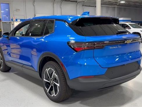 New 2026 Chevrolet Equinox EV LT image 9