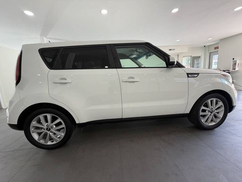 Used 2019 Kia Soul + FWD image 7