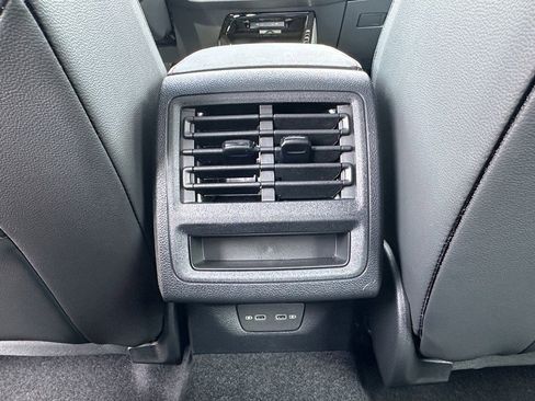 New 2025 Volkswagen GTI SE image 7