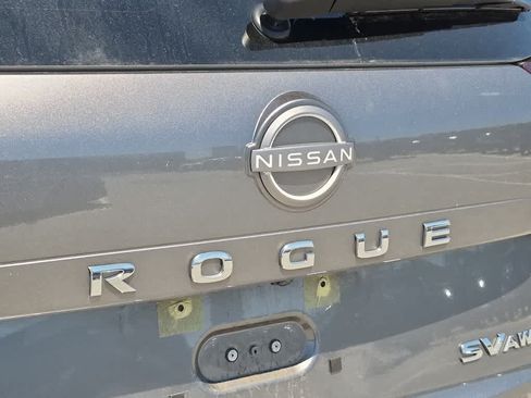 Used 2023 Nissan Rogue SV AWD/4WD image 22