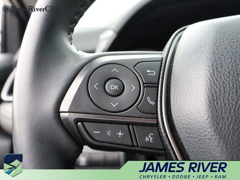 Used 2022 Toyota Camry SE image 25