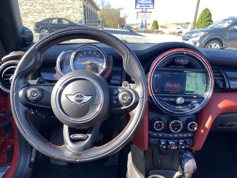 Used 2016 MINI Cooper S image 29