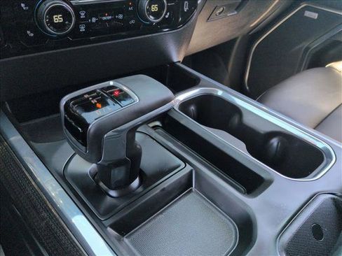 Used 2024 Chevrolet Silverado 1500 LT Trail Boss w/ Convenience Package II AWD/4WD image 10