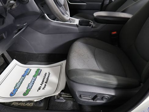 Used 2020 Toyota RAV4 XLE w/ All Weather Liner Package image 13