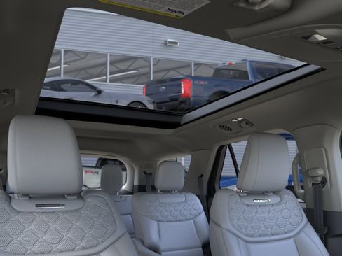 New 2026 Ford Explorer Platinum AWD/4WD image 22