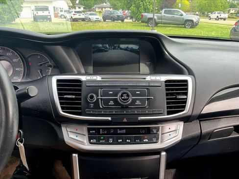 Used 2015 Honda Accord Sport image 14
