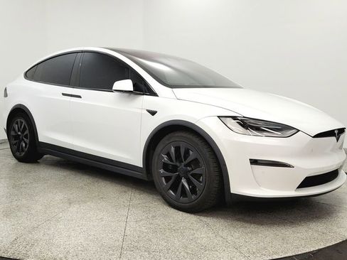 Used 2022 Tesla Model X Plaid AWD/4WD image 7