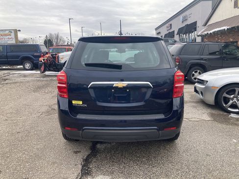 Used 2017 Chevrolet Equinox LS image 3