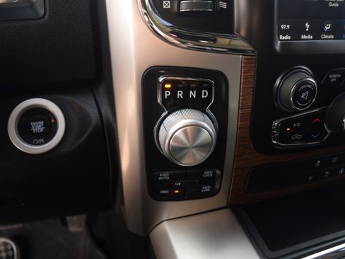 Used 2018 RAM 1500 Laramie w/ Convenience Group image 12